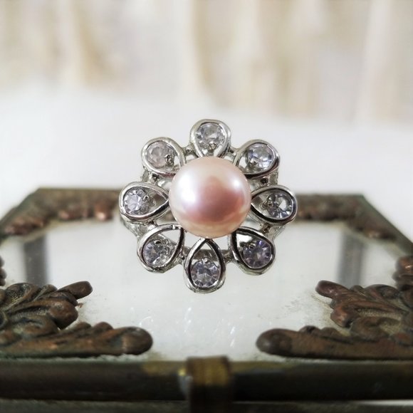 Jewelry - nwot 9mm Peach Saltwater Pearl Flower Silver Ring
